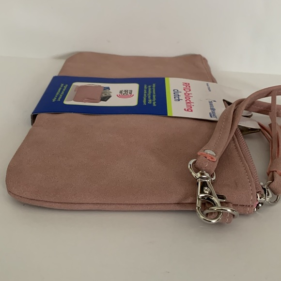 Conair Travel Smart Pink RFID Blocking Clutch - Picture 7 of 9